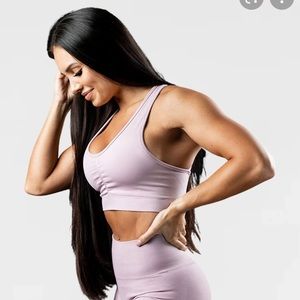 Alphalete amplify sports bra